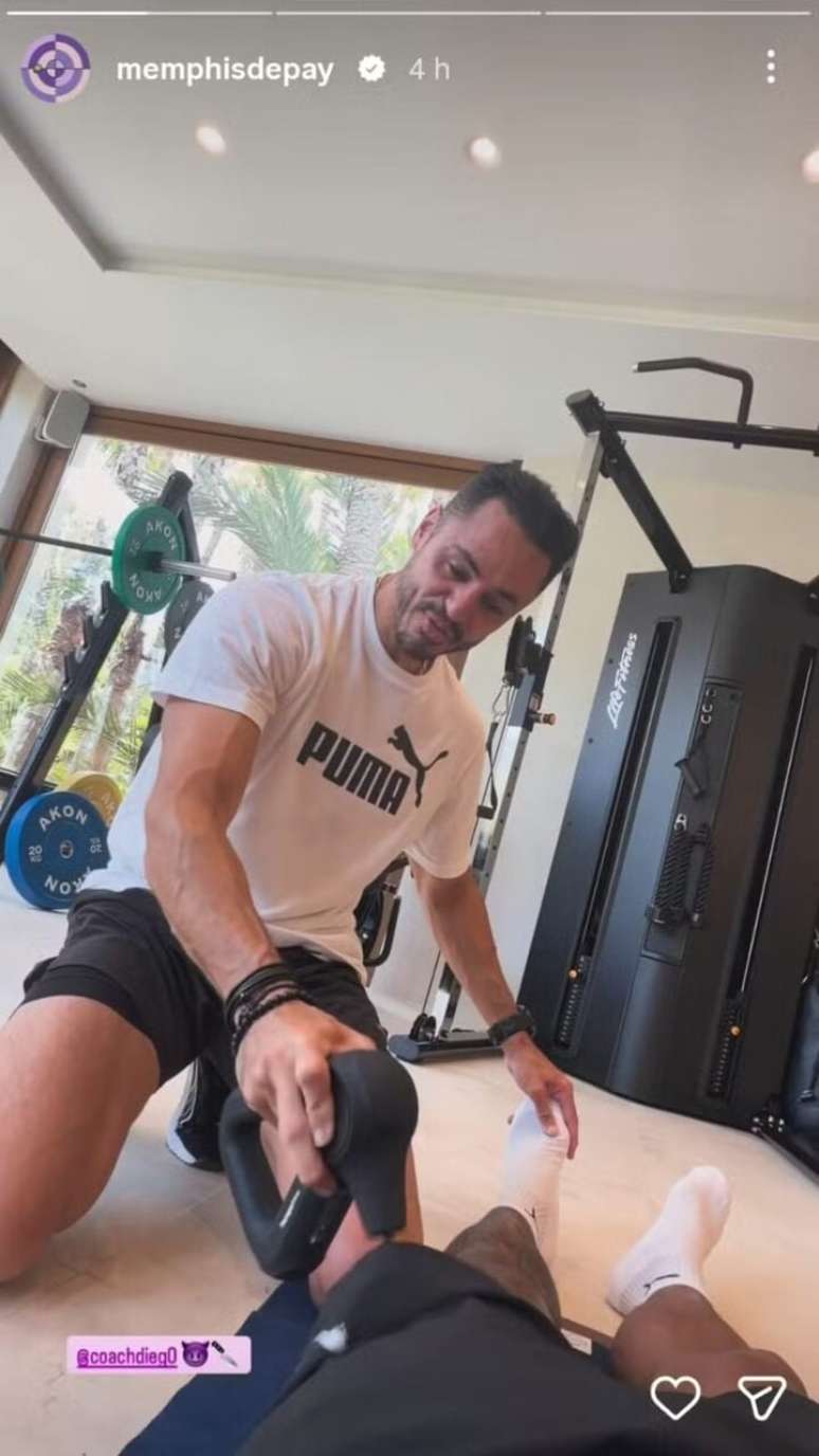 Memphis trabalha com ex-preparador do Corinthians nas f&eacute;rias &ndash;