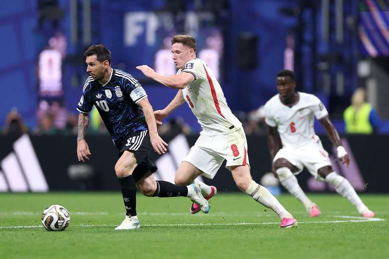 Messi deu duas assist&ecirc;ncias na semifinal desta quarta-feira &ndash;