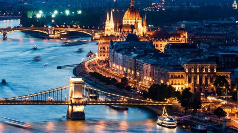 cidade europeia entrega uma experi&ecirc;ncia tur&iacute;stica completa, com atra&ccedil;&otilde;es marcantes, boa gastronomia e custos muito abaixo da m&eacute;dia, ideal para quem quer viajar bem e economizar. -