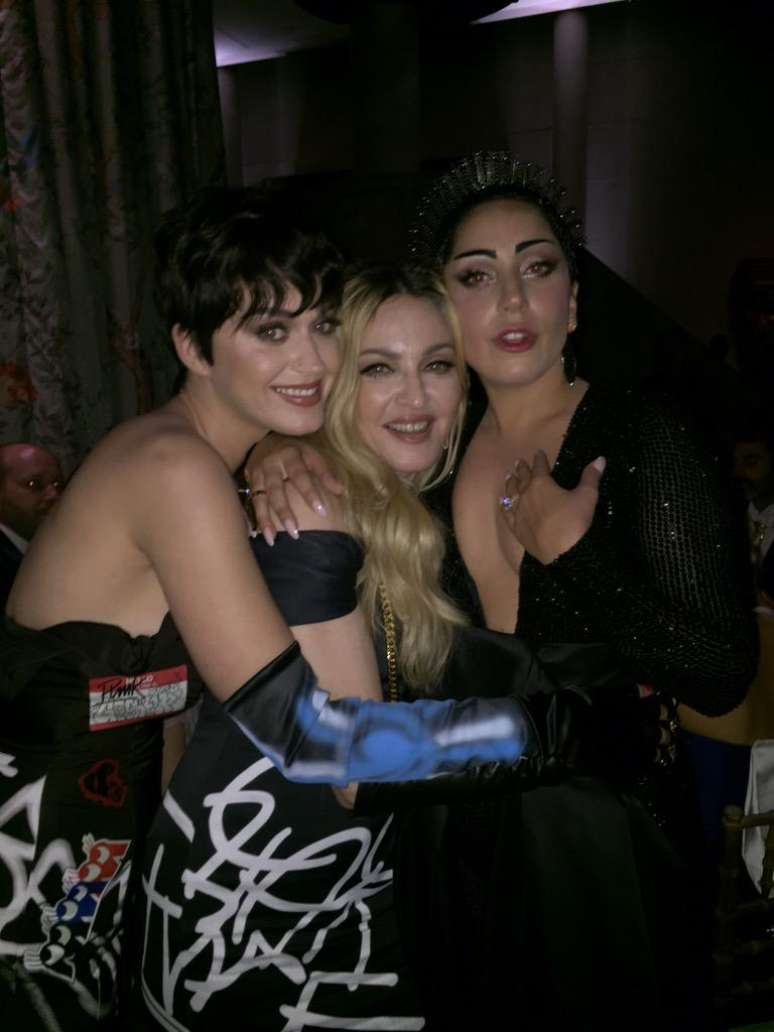 (Foto: X @gagadaily)