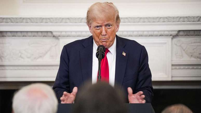 Governo anunciou em nota que dar&aacute; in&iacute;cio a tr&acirc;mites da Lei de Reciprocidade para retaliar novo tarifa&ccedil;o de Trump