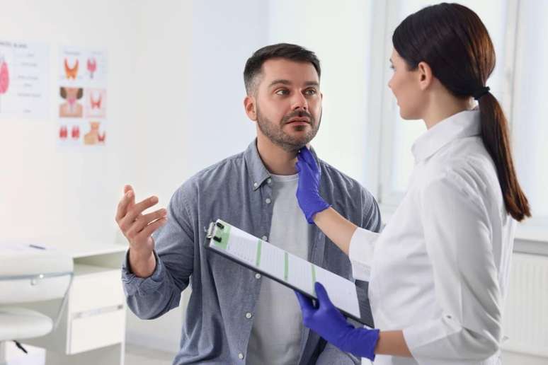 A principal forma de tratamento para o c&acirc;ncer de tireoide &eacute; a cirurgia 
