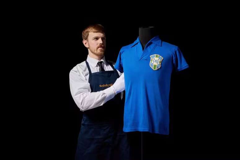 Camisa do Pel&eacute; da final da Copa do Mundo de 1958 &ndash;