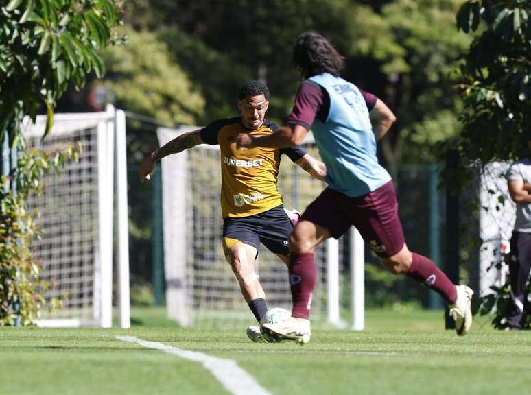 S&atilde;o Paulo vence a Ferrovi&aacute;ria em jogo-treino nesta sexta &ndash;