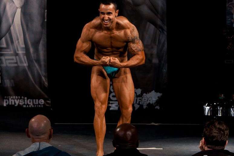 O nutricionista Rodrigo G&oacute;es, aos 26 anos, ficou em 2&ordm; em uma competi&ccedil;&atilde;o de fisiculturismo natural na Fl&oacute;rida