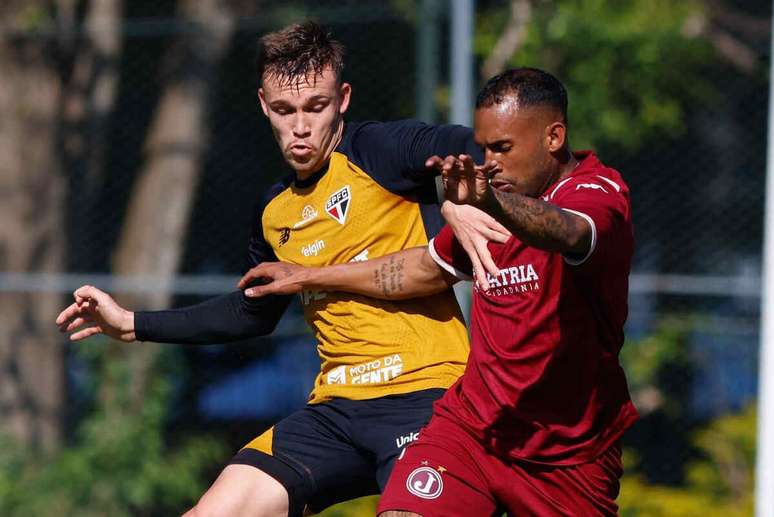Juventus (durante jogo-treino com o S&atilde;o Paulo). Ap&oacute;s a SAF, conquistou a Segundona Paulista. Assim, voltou &agrave; elite.