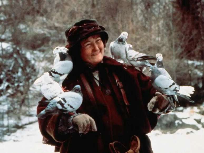 Brenda Fricker interpretou a Mulher dos Pombos em 'Esqueceram de Mim 2: Perdido em Nova York'