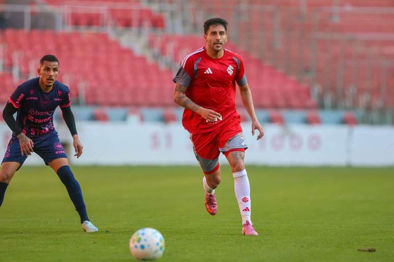 Rec&eacute;m-contratado, Marip&aacute;n participou do jogo-treino contra o Caxias &ndash;