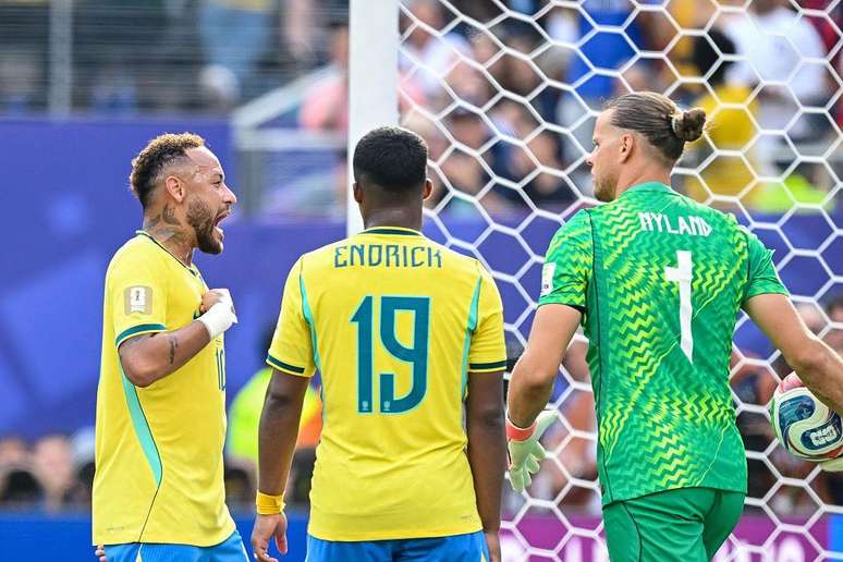 Neymar quis bater boca com o goleiro da Noruega, que eliminou o Brasil nas oitavas de final