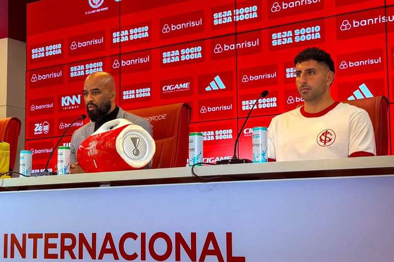 Chegada de Marip&aacute;n reduz espa&ccedil;o no setor defensivo &ndash;
