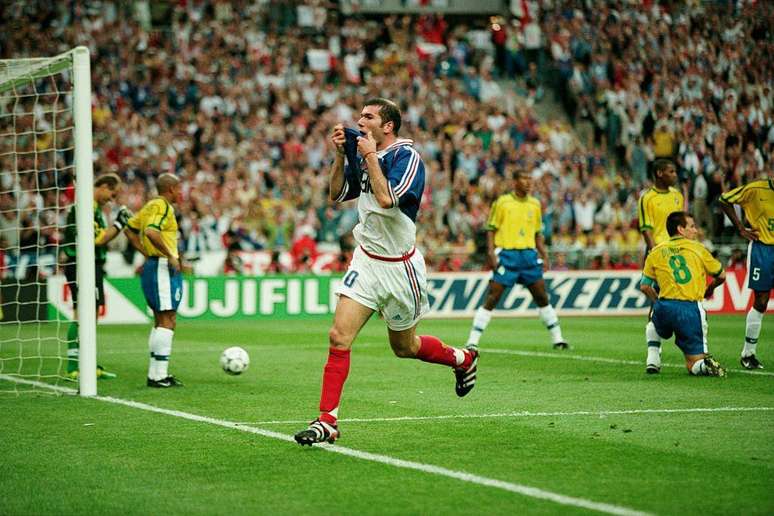 Zinedine Zidane era motivo de inspira&ccedil;&atilde;o para o pa&iacute;s-sede da Copa de 1998
