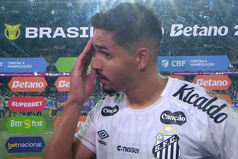 Defensor destacou que Santos pode evoluir nos pr&oacute;ximos jogos &ndash;