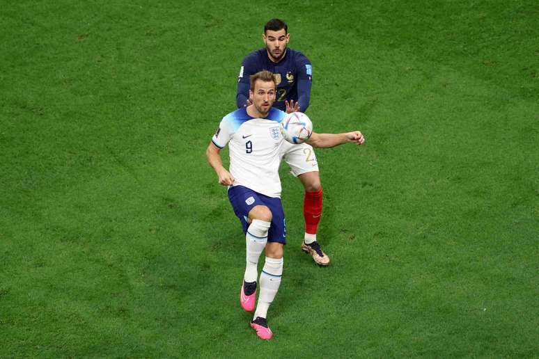 Harry Kane perdeu p&ecirc;nalti no &uacute;ltimo encontro entre as equipes em 2022 &ndash;