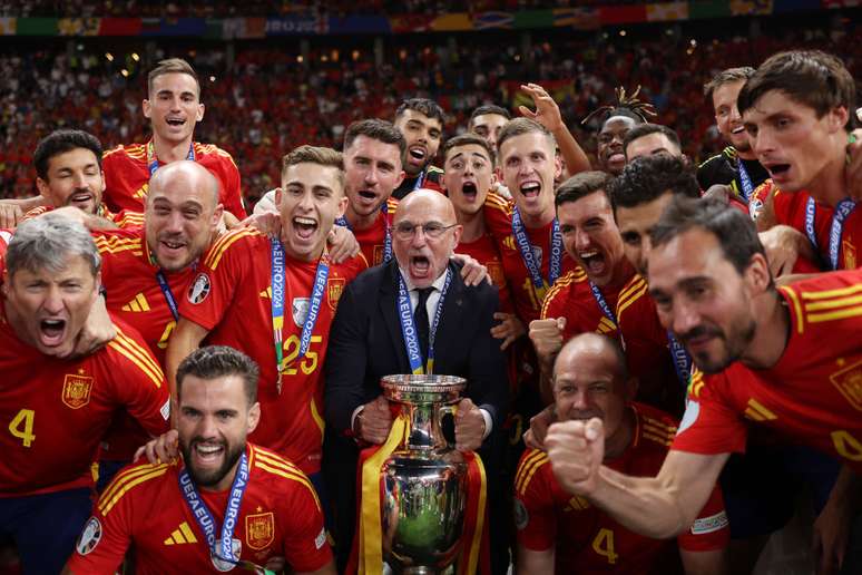Sob o comando de Luis de la Fuente, Sele&ccedil;&atilde;o da Espanha venceu a Inglaterra na final da Eurocopa de 2024,