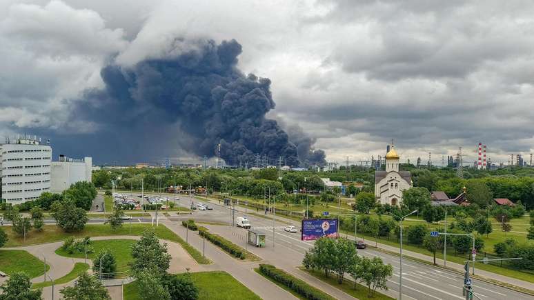 Drones e m&iacute;sseis ucranianos t&ecirc;m atacado refinarias de petr&oacute;leo na R&uacute;ssia, incluindo unidades pr&oacute;ximas a Moscou
