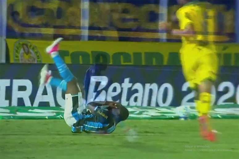 Amuzu sentiu dores na cabe&ccedil;a ap&oacute;s dividida com Z&eacute; Aldo &ndash;