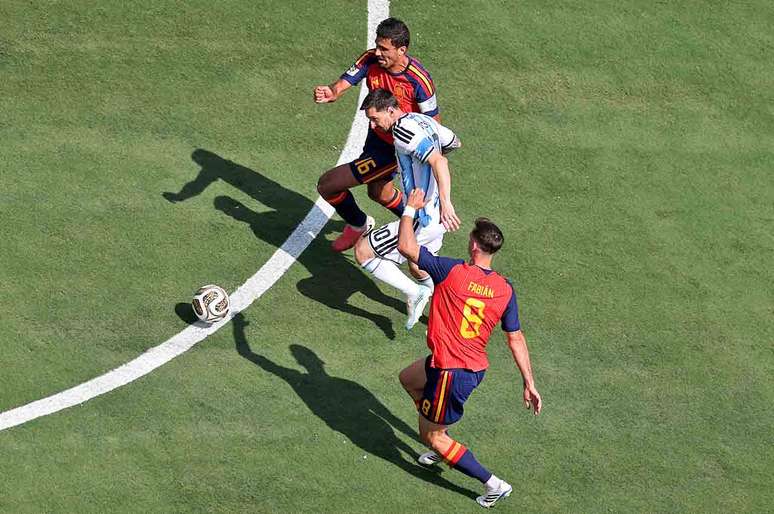 Espanha atinge sequ&ecirc;ncia de invencibilidade hist&oacute;rica &ndash;
