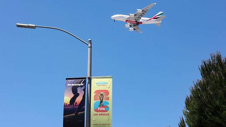 As viagens a&eacute;reas representar&atilde;o a imensa maioria das emiss&otilde;es de carbono desta Copa do Mundo, segundo os cientistas