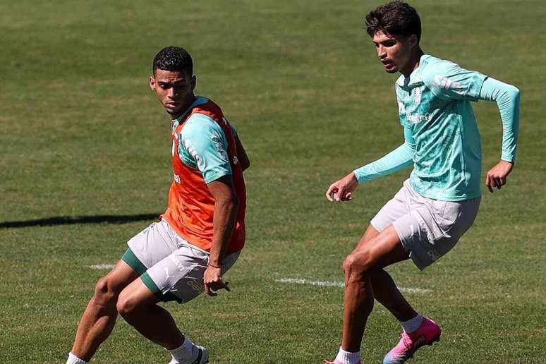 Arthur vem ganhando espa&ccedil;o no time do Palmeiras &ndash;