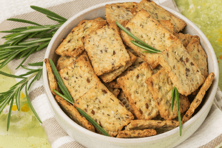 Biscoito de linha&ccedil;a com alecrim 