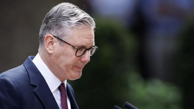 Crises no governo de Keir Starmer abriram caminho para Andy Burnham chegar ao poder