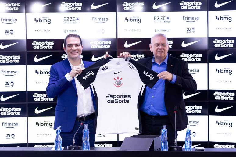 Corinthians abre mais uma janela de transfer&ecirc;ncias impedido de registrar jogadores &ndash;