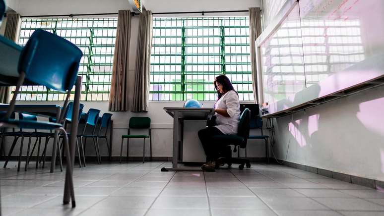 Professores v&iacute;timas de viol&ecirc;ncia sofrem com burnout, depress&atilde;o, ansiedade e transtorno do estresse p&oacute;s-traum&aacute;tico