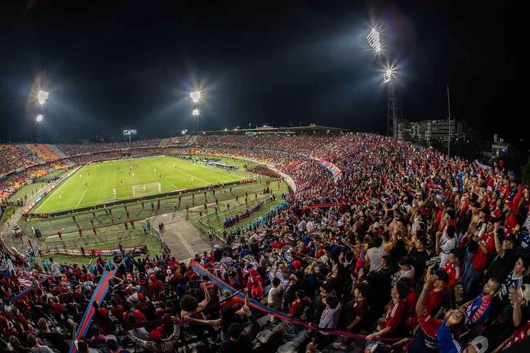 Independiente jogar&aacute; sem torcida contra o Vasco &ndash;