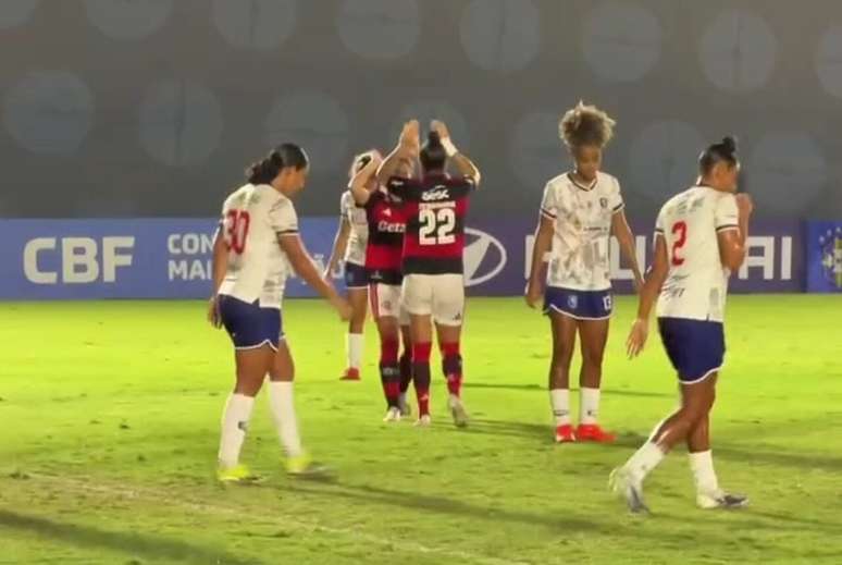 Fernanda marca em vit&oacute;ria do Flamengo &ndash;