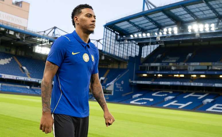 Chelsea quebra recorde para contratar destaque da Inglaterra &ndash;