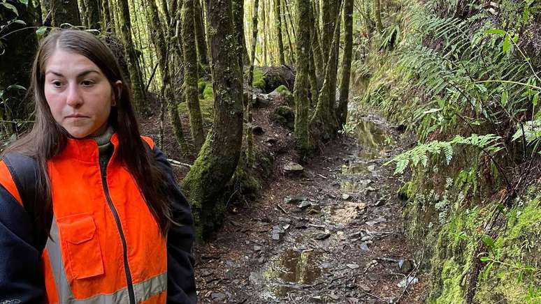 Justine viveu por seis meses na Tasm&acirc;nia para ajudar nas buscas conduzidas pela pol&iacute;cia
