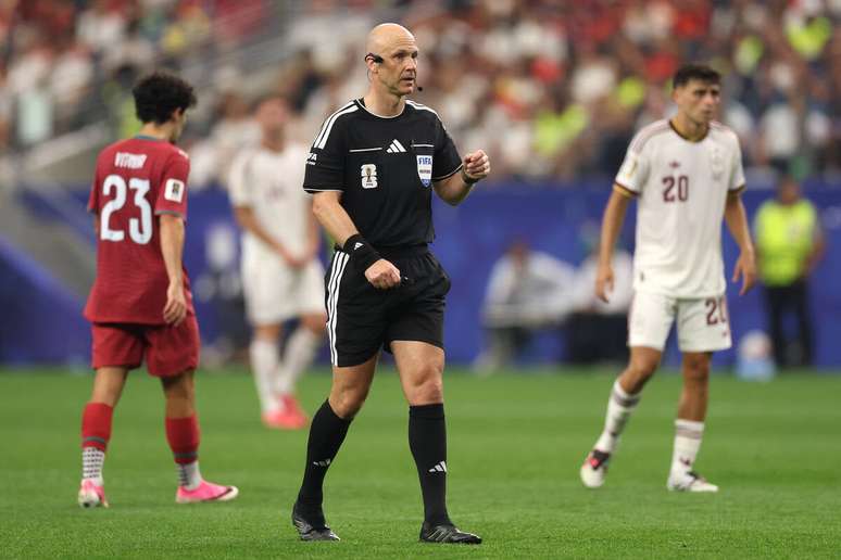 Anthony Taylor apitou a partida entre Portugal e Espanha na Copa do Mundo de 2026 &ndash;