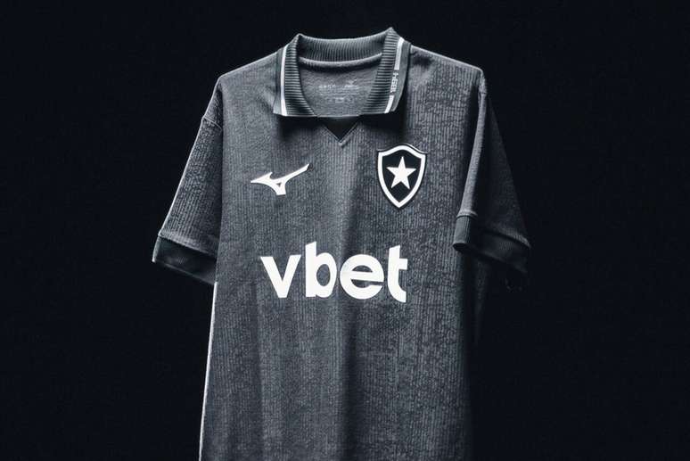 Uniforme II do Botafogo &eacute; predominantemente preto &ndash;