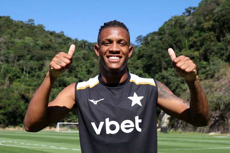 Danilo vive indefini&ccedil;&atilde;o sobre seu futuro ap&oacute;s Copa do Mundo &ndash;