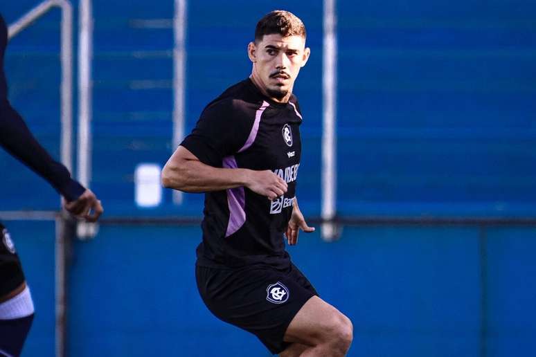 Le&atilde;o pode igualar pontua&ccedil;&atilde;o de primeira equipe fora da zona de rebaixamento &ndash;