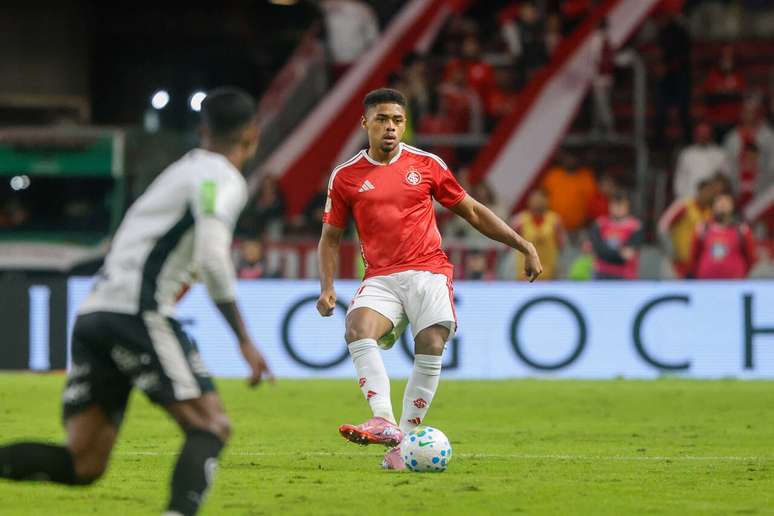 Victor Gabriel pode pegar grande gancho &ndash;