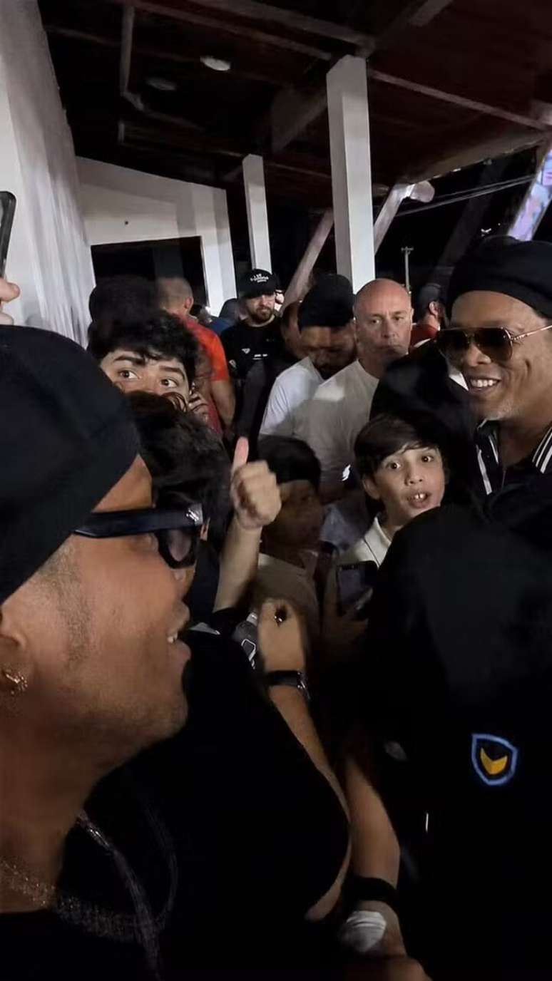Ronaldinho Ga&uacute;cho e o &ldquo;Ronaldinho Para&iacute;ba&rdquo; se encontraram pela primeira vez durante o evento &ndash;