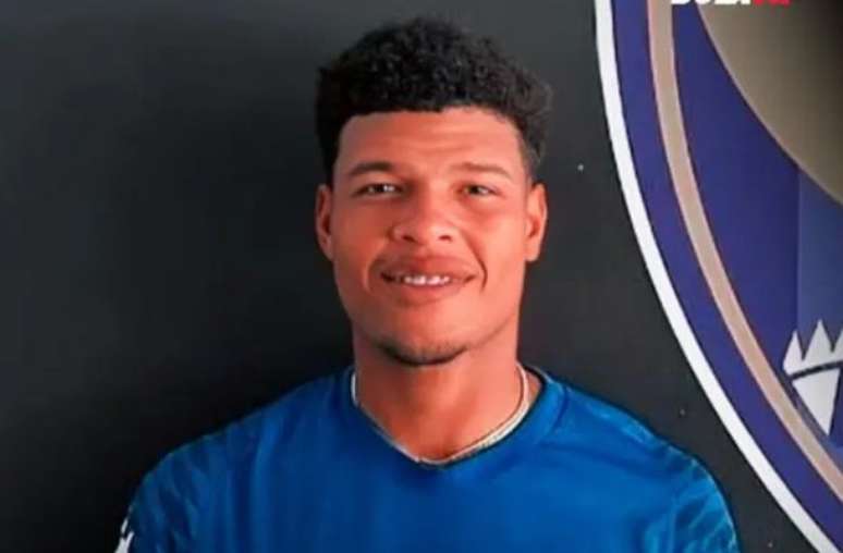 Divulga&ccedil;&atilde;o - Legenda: Bruno Betancor, do Deportivo Italiano, de 22 anos, sofreu uma parada cardiorrespirat&oacute;ria