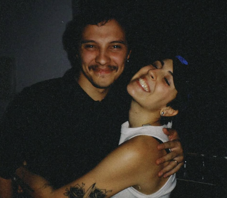 O casal passou juntos pelo diagn&oacute;stico de c&acirc;ncer no est&ocirc;mago e perit&ocirc;nio, registrando o &uacute;ltimo ano de Ever