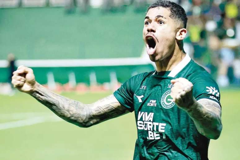 Diego Caito entrou em campo em 28 partidas na temporada, com dois gols &ndash;