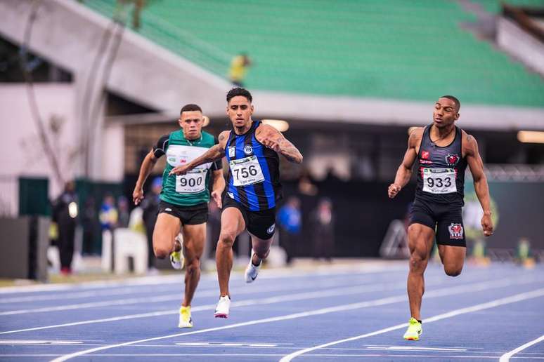 Gabriel Garcia&nbsp;conquistou pela primeira vez o t&iacute;tulo brasileiro dos 100 metros (Foto: Gustavo Alves/CBAt)