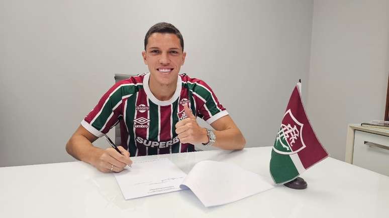 Davi Schuindt tinha contrato com o Fluminense at&eacute; o fim de 2028 &ndash;