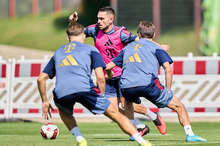 Jogadores do Bayern de Munique durante treinamento da equipe &ndash;