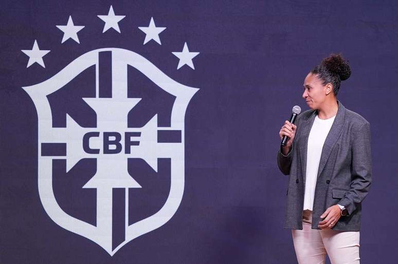 Alline Pellegrino, gerente de competi&ccedil;&otilde;es femininas da CBF &ndash;