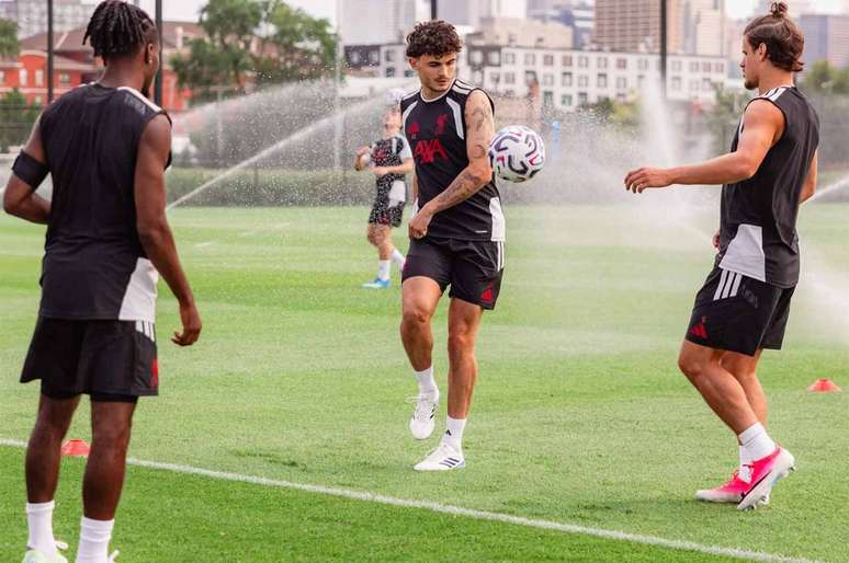 Liverpool segue sua prepara&ccedil;&atilde;o na pr&eacute;-temporada &ndash;