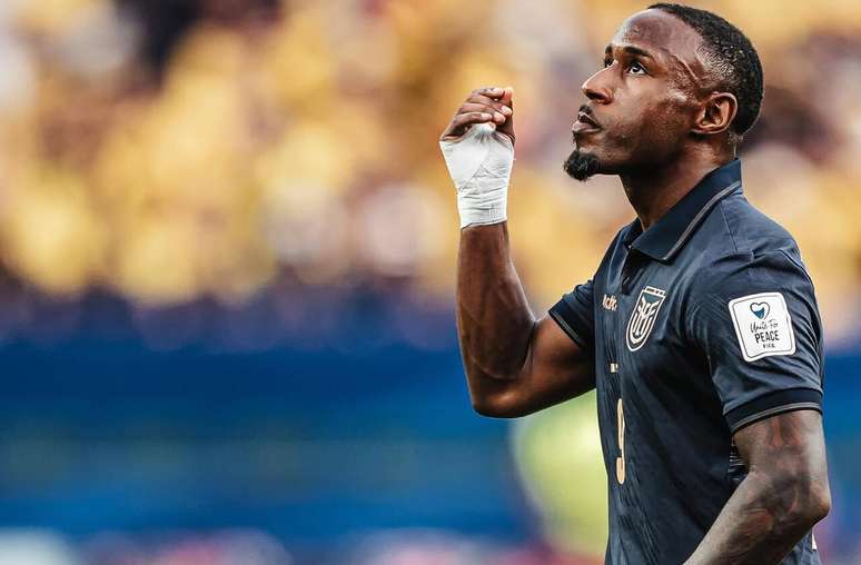 John Yeboah, do Equador, surge como prioridade para atuar pelas pontas &ndash;