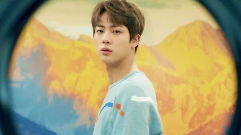O álbum mais recente da banda de K-pop BTS foi lançado este ano e se chama ARIRANG