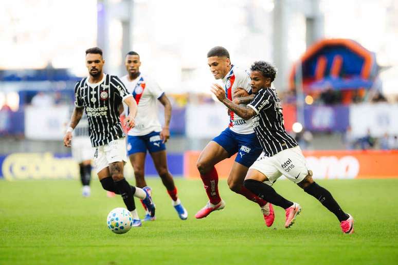 Bahia e Corinthians fizeram um jogo muito disputado na Fonte Nova &ndash;