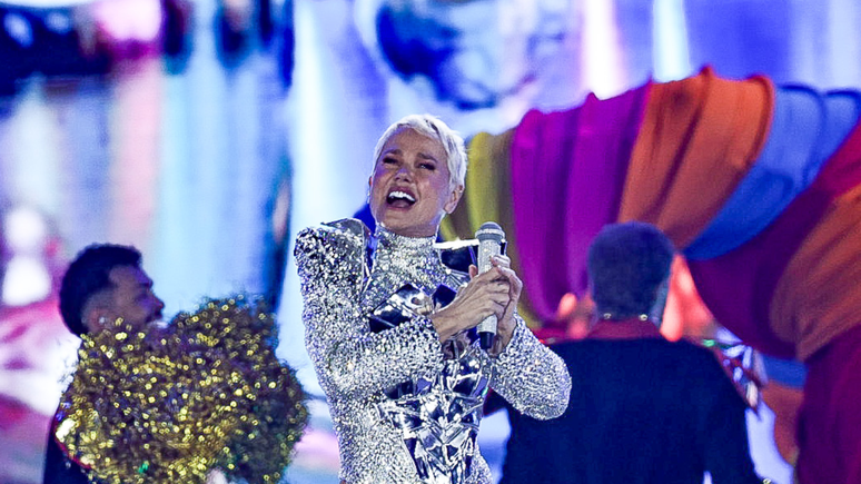 Xuxa d&aacute; in&iacute;cio &agrave; turn&ecirc; de despedida em S&atilde;o Paulo