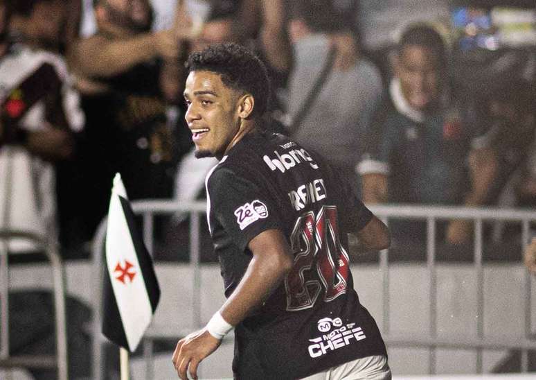 Brenner perdeu espa&ccedil;o no Vasco e tem a perman&ecirc;ncia indefinida &ndash;
